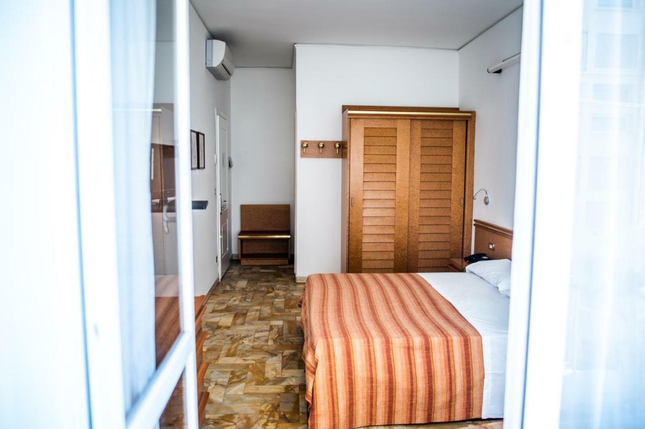 Hotel West End Alassio Eksteriør billede