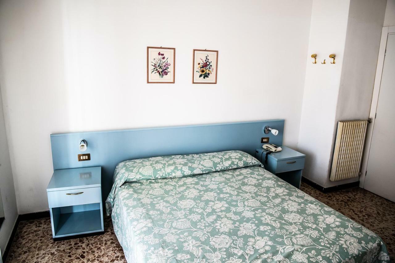 Hotel West End Alassio Eksteriør billede
