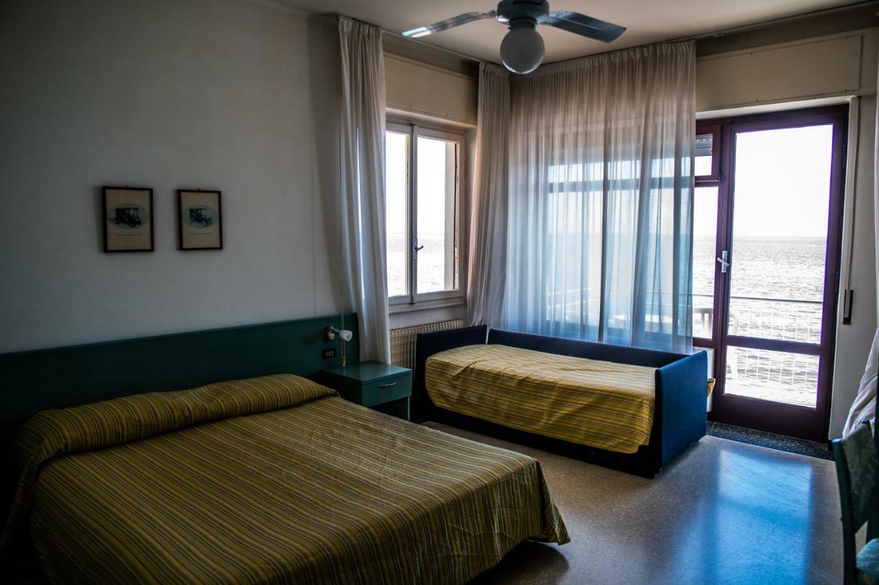Hotel West End Alassio Eksteriør billede