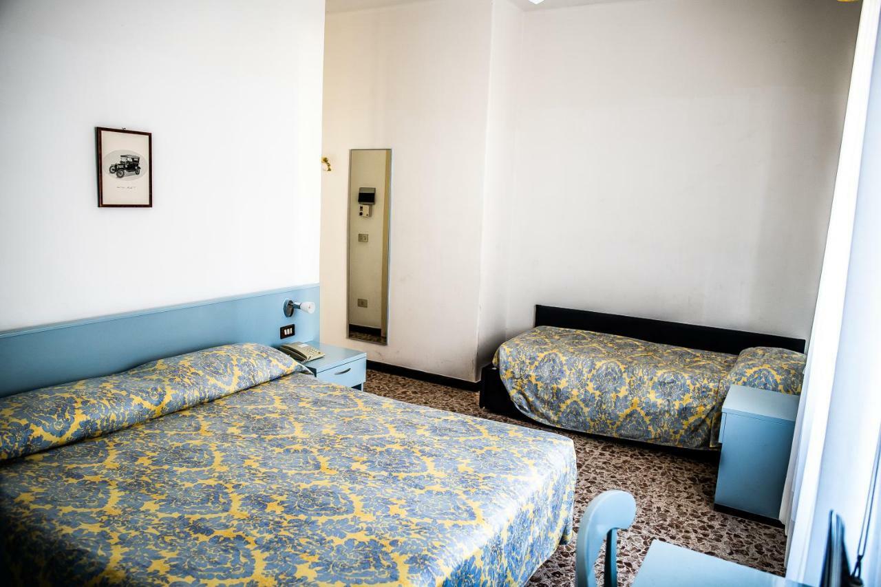 Hotel West End Alassio Eksteriør billede