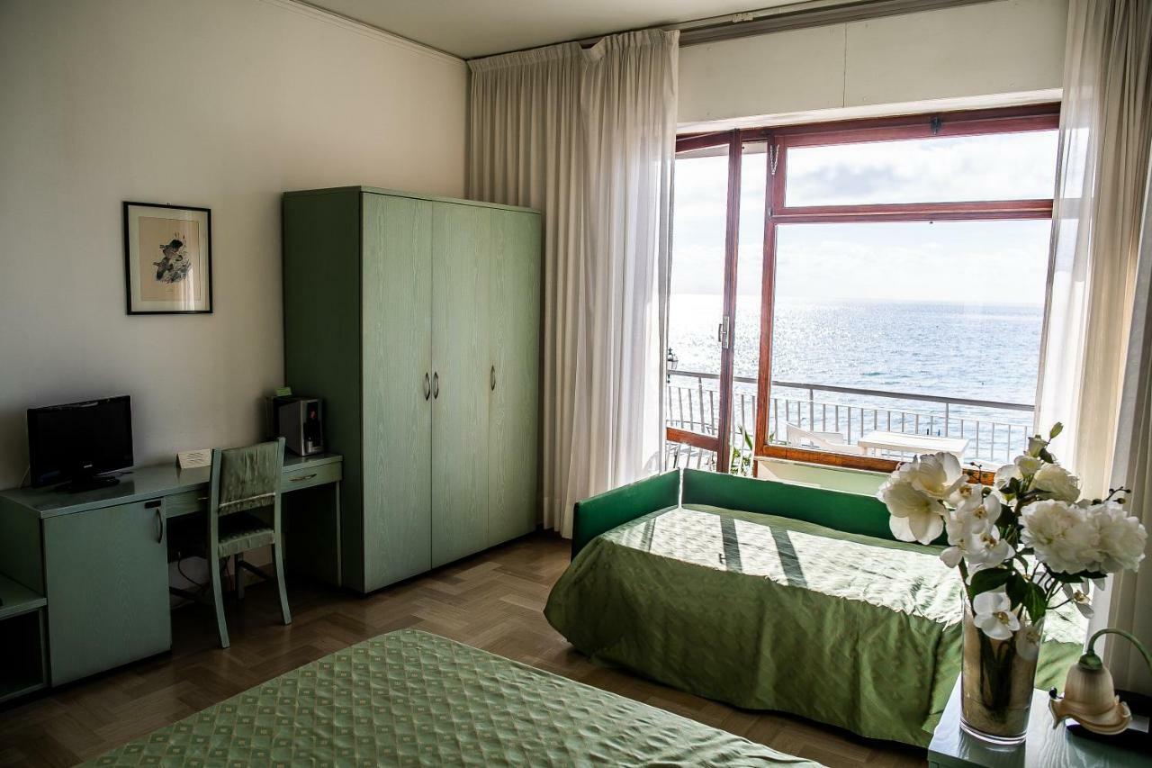 Hotel West End Alassio Eksteriør billede