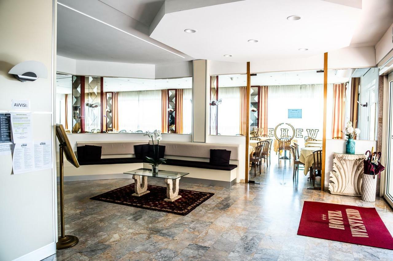 Hotel West End Alassio Eksteriør billede